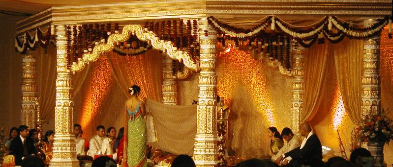 CEREMONY.JPG (74787 bytes)