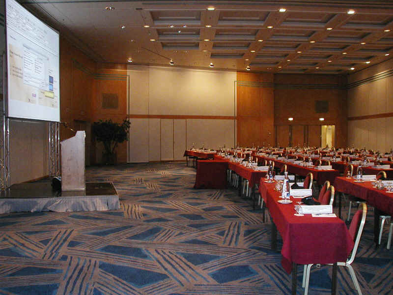 ballroom1.jpg (176452 bytes)